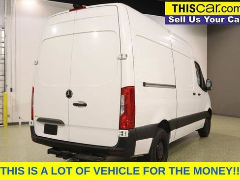 Used 2021 Mercedes-Benz Sprinter 2500 image 7