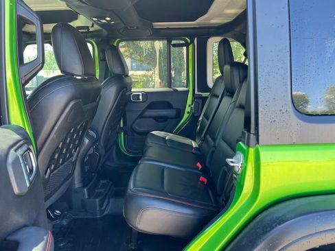 Used 2019 Jeep Wrangler Unlimited Rubicon AWD/4WD image 28