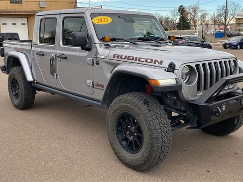 Used 2021 Jeep Gladiator Rubicon image 3