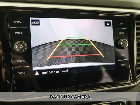 Used 2023 Volkswagen Atlas Cross Sport SE w/ Panoramic Sunroof Package image 6