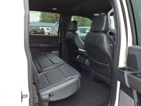 Used 2024 Ford F150 Lariat image 9