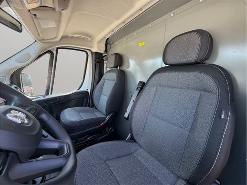 Used 2024 RAM ProMaster 2500 w/ Convenience Group FWD image 15