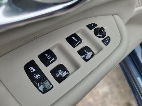 New 2024 Volvo XC90 T8 Ultimate w/ Protection Package Premier image 10