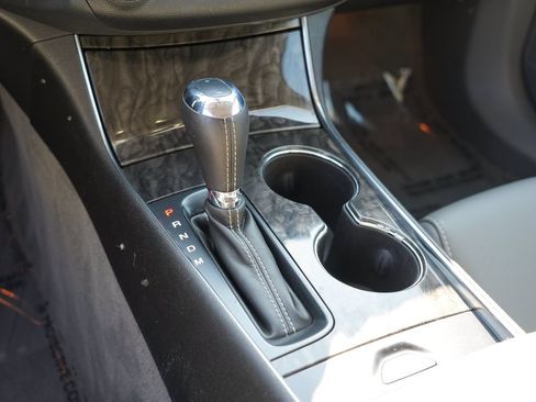 Used 2015 Chevrolet Impala LT FWD image 22