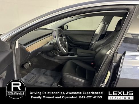 Used 2018 Tesla Model 3 Long Range image 4