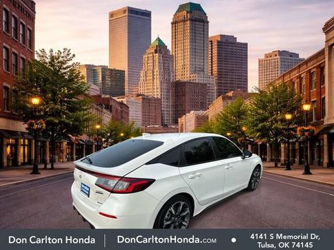 Used 2025 Honda Civic Sport Touring image 4