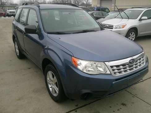 Used 2011 Subaru Forester 2.5X w/ Alloy Wheel Value Pkg image 3