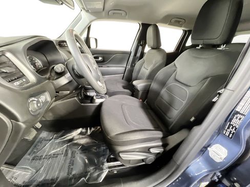 Used 2022 Jeep Renegade Latitude image 19