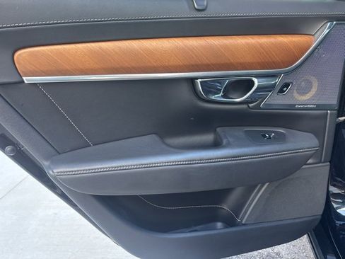 Used 2017 Volvo S90 T6 Inscription w/ Vision Package image 19