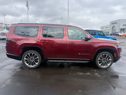 Used 2022 Jeep Wagoneer Series II w/ Premium Group I image 3