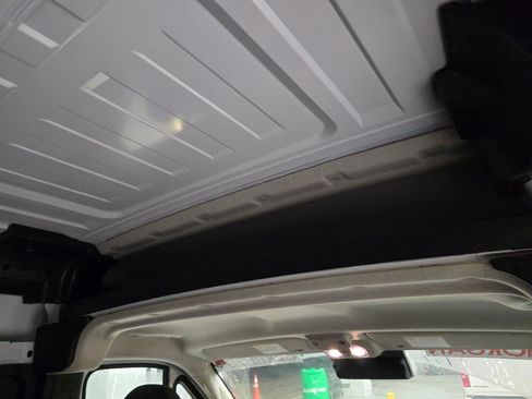 Used 2025 RAM ProMaster 2500 w/ Convenience Group FWD image 30