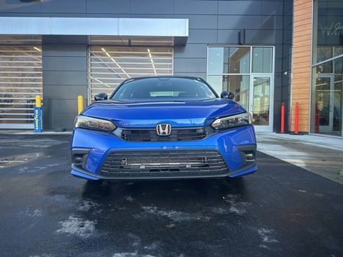 Used 2024 Honda Civic Sport image 3