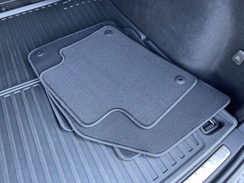 Used 2022 Volvo V60 T5 Cross Country w/ Advanced Package image 46