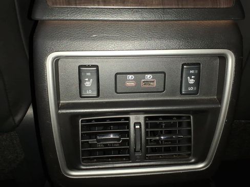Used 2020 Nissan Murano Platinum AWD/4WD image 14