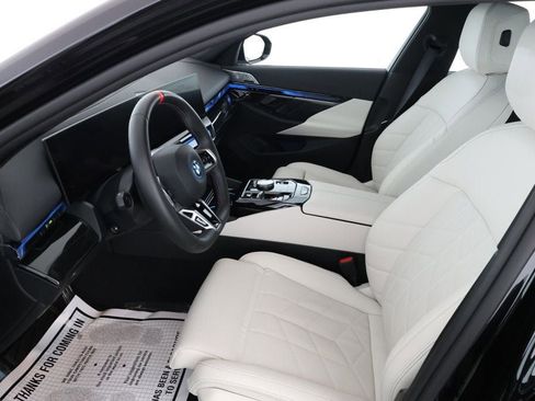 Used 2024 BMW i5 M60 w/ Premium Package image 19