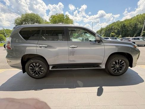 Used 2023 Lexus GX 460 Premium w/ Premium Plus Package AWD/4WD image 6
