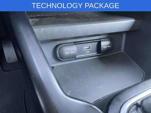 Used 2023 Kia Soul LX w/ LX Technology Package FWD image 30