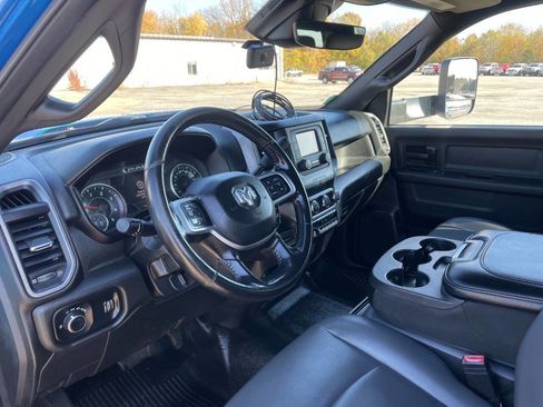 Used 2021 RAM 5500 Tradesman w/ Safety Group image 19