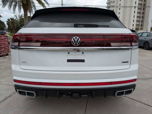 New 2026 Volkswagen Atlas Cross Sport SEL Premium R-Line image 5