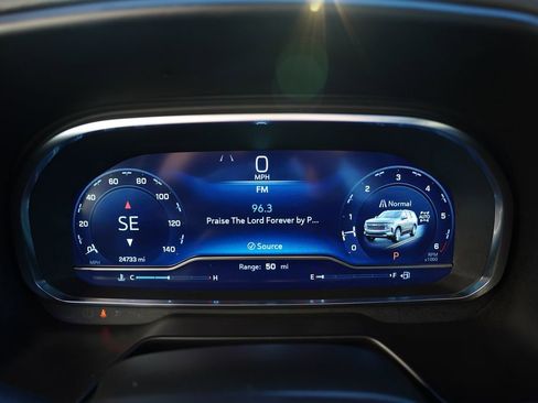 Certified 2024 Chevrolet Suburban High Country image 41