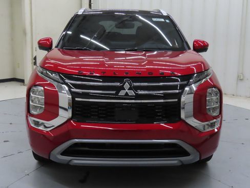 New 2025 Mitsubishi Outlander SEL image 8