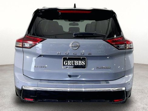 Used 2024 Nissan Rogue Platinum w/ Platinum Premium Package FWD image 6