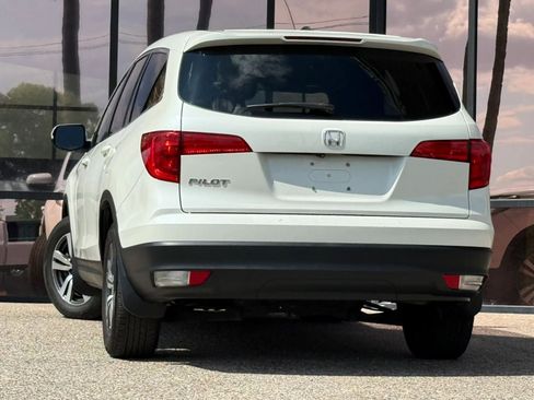 Used 2017 Honda Pilot EX image 8