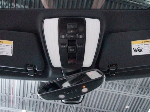 Used 2012 Mercedes-Benz E 350 4MATIC Sedan image 8