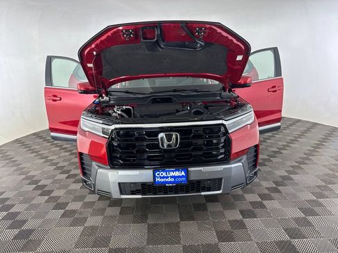 Certified 2026 Honda Pilot Touring image 12