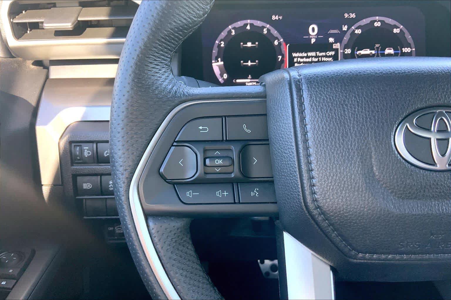 Used 2025 Toyota Tacoma TRD Sport AWD/4WD image 23
