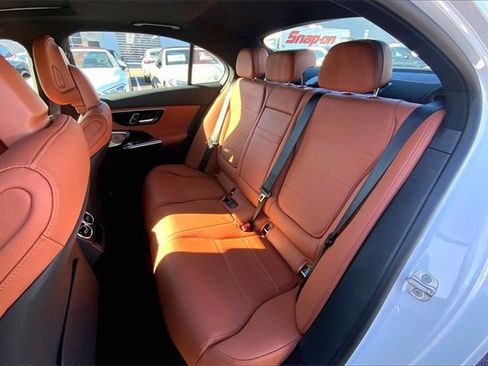 Used 2025 Mercedes-Benz C 300 4MATIC Sedan image 17