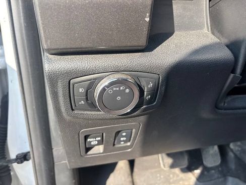 Used 2018 Ford F150 XLT w/ Equipment Group 302A Luxury AWD/4WD image 15