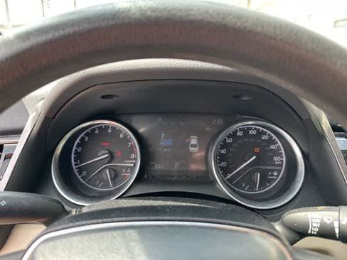 Used 2020 Toyota Camry LE w/ Cold Weather Package image 11