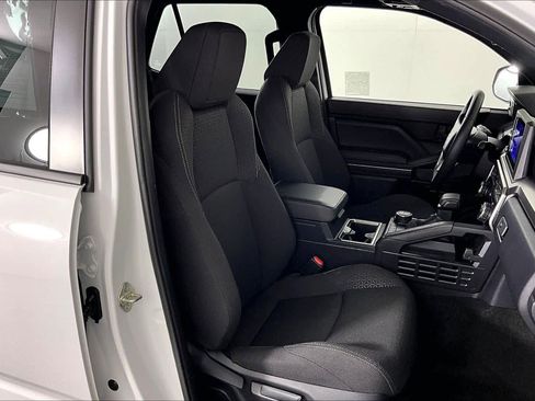 Used 2025 Toyota 4Runner SR5 image 8