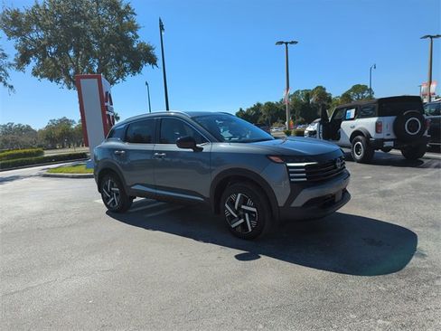 New 2026 Nissan Kicks SV w/ Illumination Package image 2