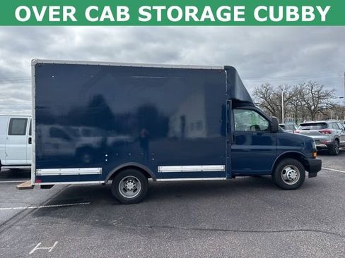 Used 2020 Chevrolet Express 3500 w/ Driver Convenience Package image 6