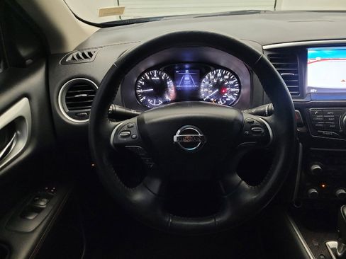 Used 2019 Nissan Pathfinder SV w/ Rock Creek Edition FWD image 22