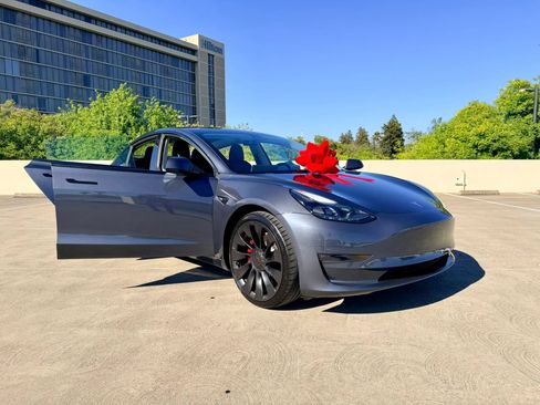 Used 2023 Tesla Model 3 Performance AWD/4WD image 32
