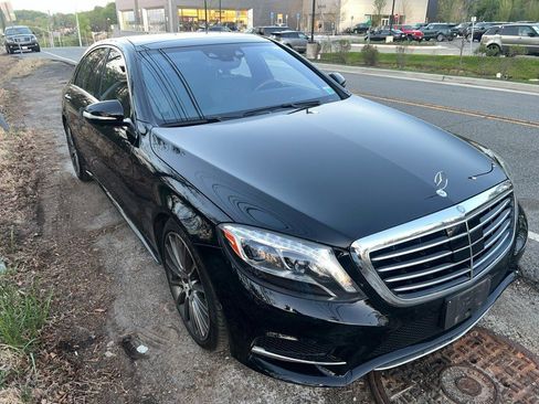 Used 2016 Mercedes-Benz S 550 4MATIC Sedan image 3