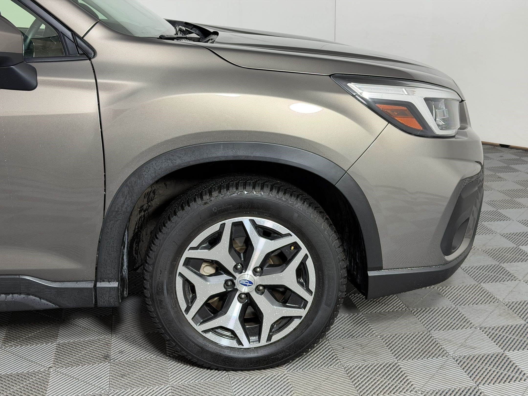 Used 2020 Subaru Forester Premium AWD/4WD image 13