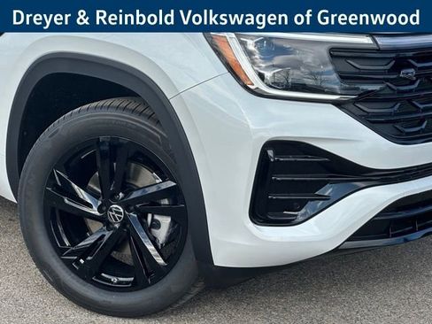 New 2026 Volkswagen Atlas Cross Sport SEL R-Line image 10