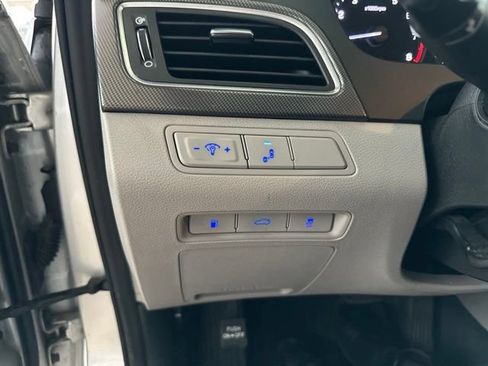 Used 2015 Hyundai Sonata Sport w/ Option Group 03 FWD image 14