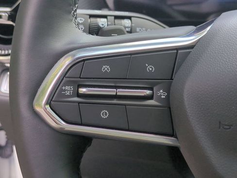 New 2026 Chevrolet Equinox LT w/ Convenience Package II FWD image 16