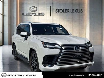 Used 2025 Lexus LX 600 4WD w/ Accessory Package (2T)