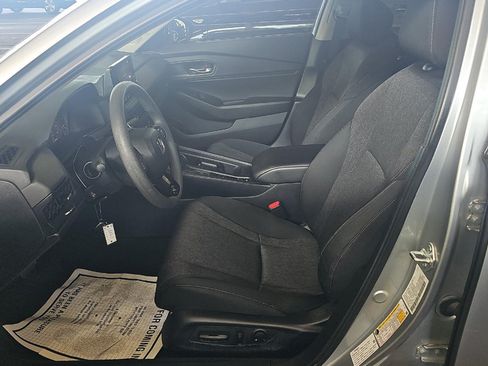 Used 2024 Honda Accord EX image 8