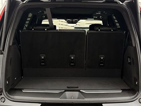 Used 2024 Cadillac Escalade V w/ LPO, ONYX Package image 34
