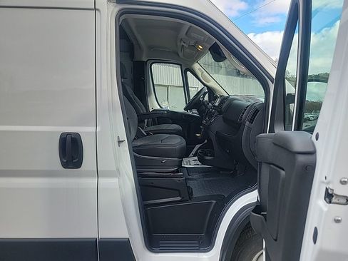 New 2025 RAM ProMaster 2500 w/ Convenience Group image 8