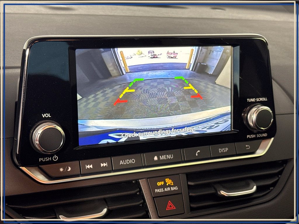 Used 2024 Nissan Altima 2.5 S FWD image 24
