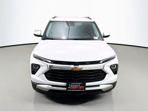 New 2026 Chevrolet TrailBlazer LT w/ Convenience Package image 2