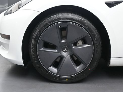 Used 2023 Tesla Model 3 Standard Range RWD image 32